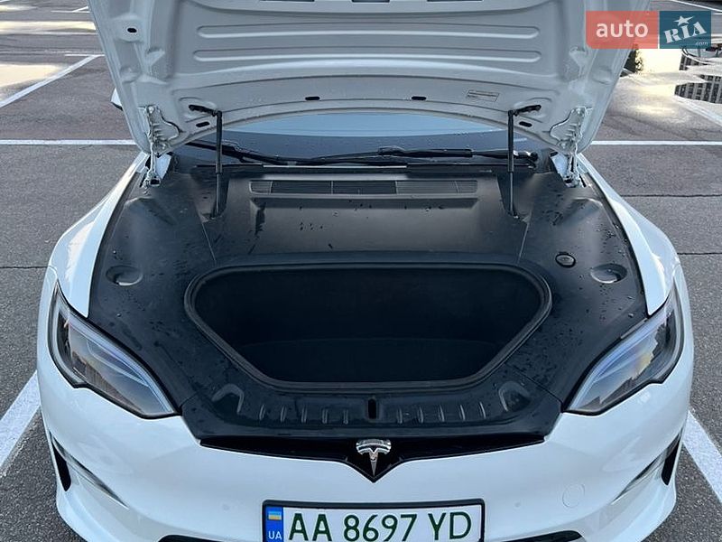 Ліфтбек Tesla Model S 2022 в Львові
