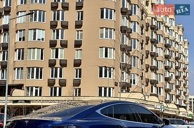 Лифтбек Tesla Model S 2018 в Киеве фото 10 Лифтбек Tesla Model S 2018 в Киеве