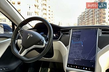 Лифтбек Tesla Model S 2018 в Киеве фото 31 Лифтбек Tesla Model S 2018 в Киеве