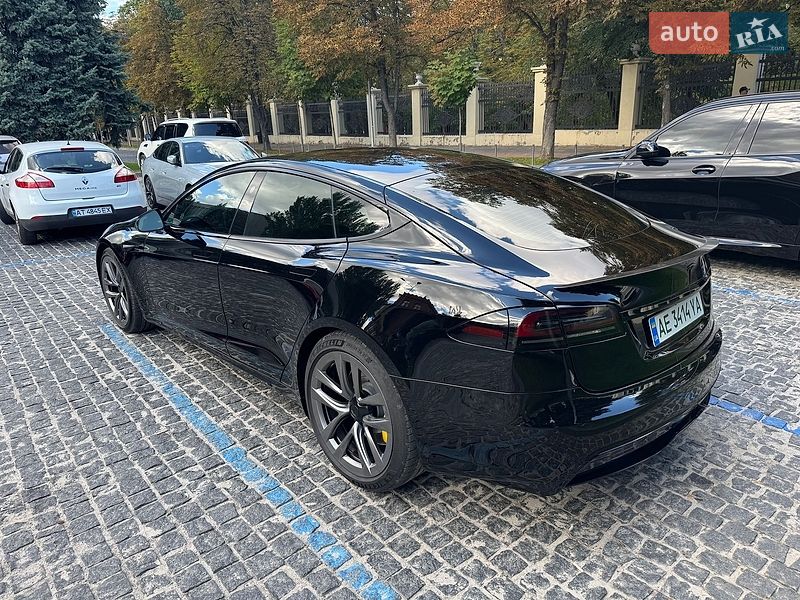 Ліфтбек Tesla Model S 2022 в Дніпрі