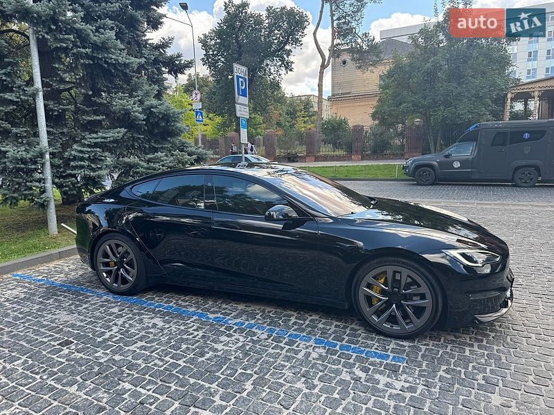 Ліфтбек Tesla Model S 2022 в Дніпрі