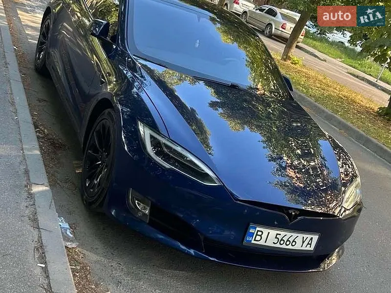 Tesla Model S 2017