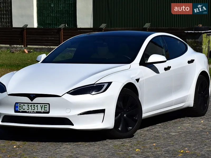 Tesla Model S 2023