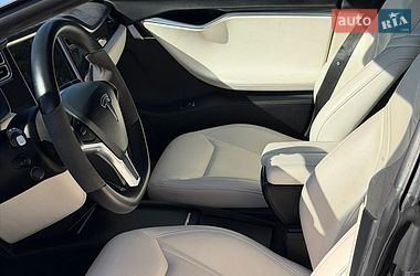 Ліфтбек Tesla Model S 2016 в Києві