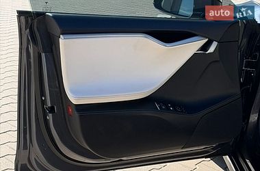 Ліфтбек Tesla Model S 2016 в Києві