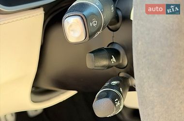 Ліфтбек Tesla Model S 2016 в Києві