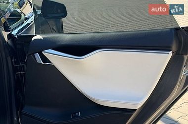 Ліфтбек Tesla Model S 2016 в Києві