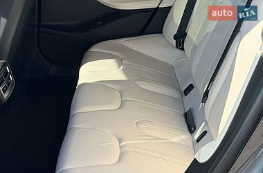 Ліфтбек Tesla Model S 2016 в Києві
