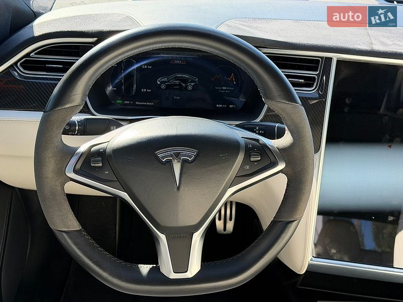 Ліфтбек Tesla Model S 2016 в Києві