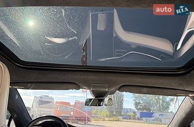 Ліфтбек Tesla Model S 2016 в Києві