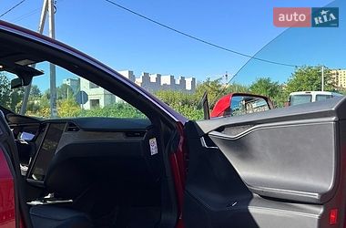 Лифтбек Tesla Model S 2018 в Житомире