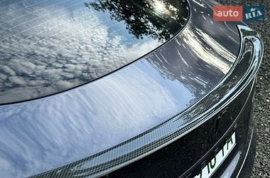 Лифтбек Tesla Model S 2016 в Луцке