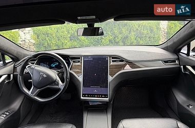 Лифтбек Tesla Model S 2017 в Стрые