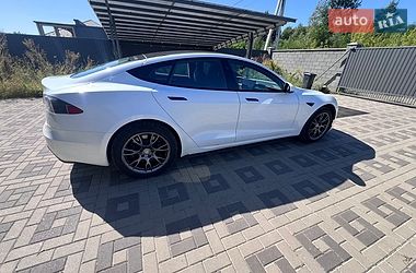 Лифтбек Tesla Model S 2021 в Киеве