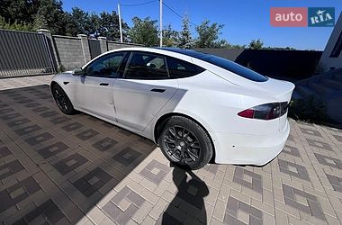 Лифтбек Tesla Model S 2021 в Киеве