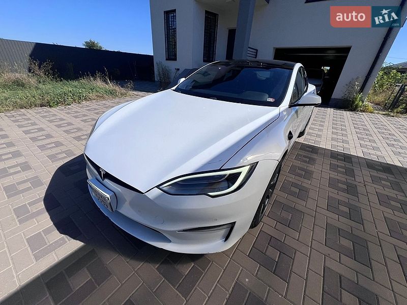 Лифтбек Tesla Model S 2021 в Киеве