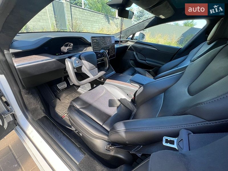 Лифтбек Tesla Model S 2021 в Киеве