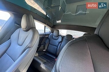 Лифтбек Tesla Model S 2021 в Киеве
