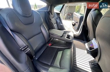Лифтбек Tesla Model S 2021 в Киеве