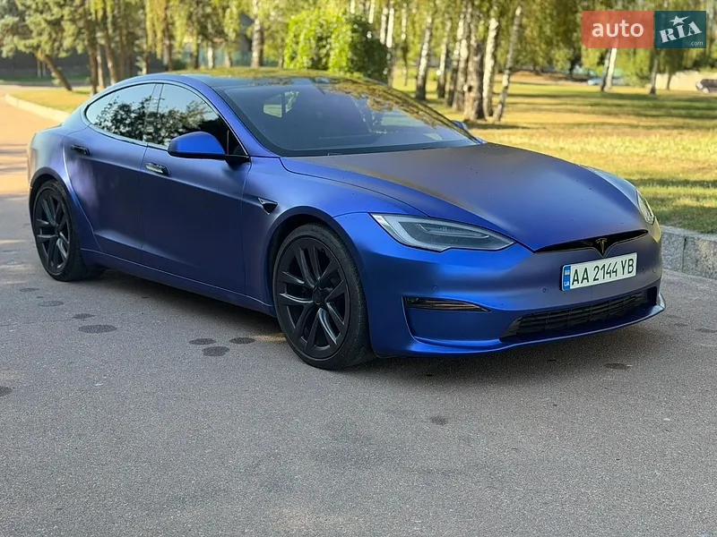 Tesla Model S 2021