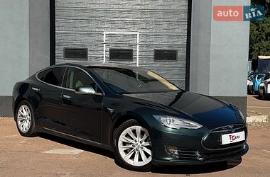 Лифтбек Tesla Model S 2013 в Киеве
