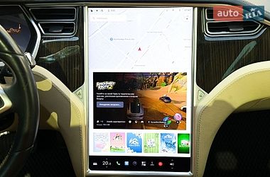 Лифтбек Tesla Model S 2013 в Киеве