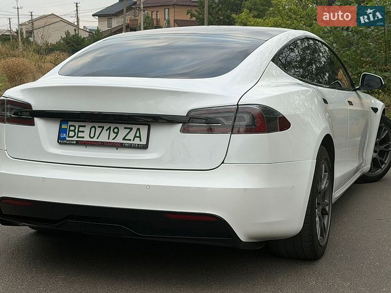 Лифтбек Tesla Model S 2022 в Николаеве