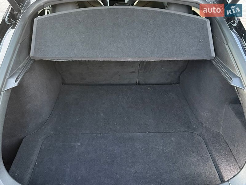 Лифтбек Tesla Model S 2017 в Луцке