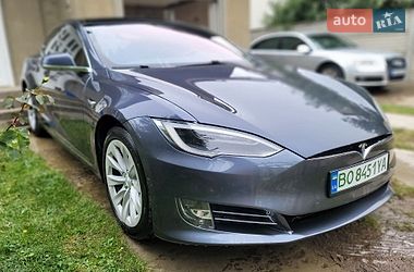 Ліфтбек Tesla Model S 2018 в Бучачі
