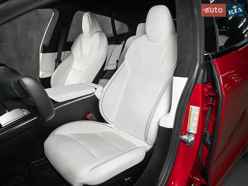 Ліфтбек Tesla Model S 2021 в Одесі