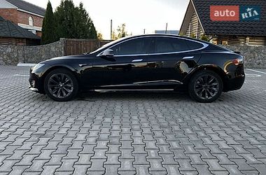 Ліфтбек Tesla Model S 2018 в Рівному