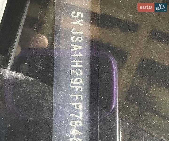 Лифтбек Tesla Model S 2015 в Киеве