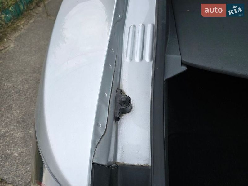 Лифтбек Tesla Model S 2015 в Киеве