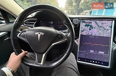 Лифтбек Tesla Model S 2014 в Виннице