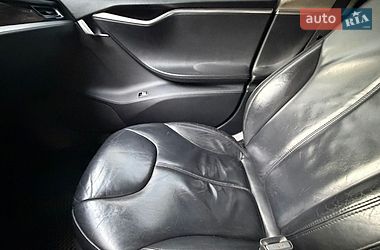 Лифтбек Tesla Model S 2014 в Виннице