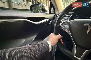 Лифтбек Tesla Model S 2014 в Виннице