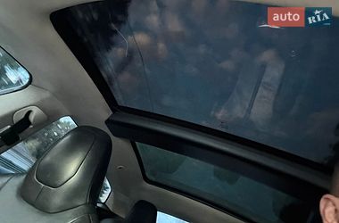 Лифтбек Tesla Model S 2014 в Виннице