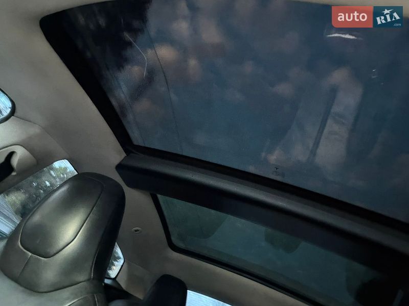 Лифтбек Tesla Model S 2014 в Виннице