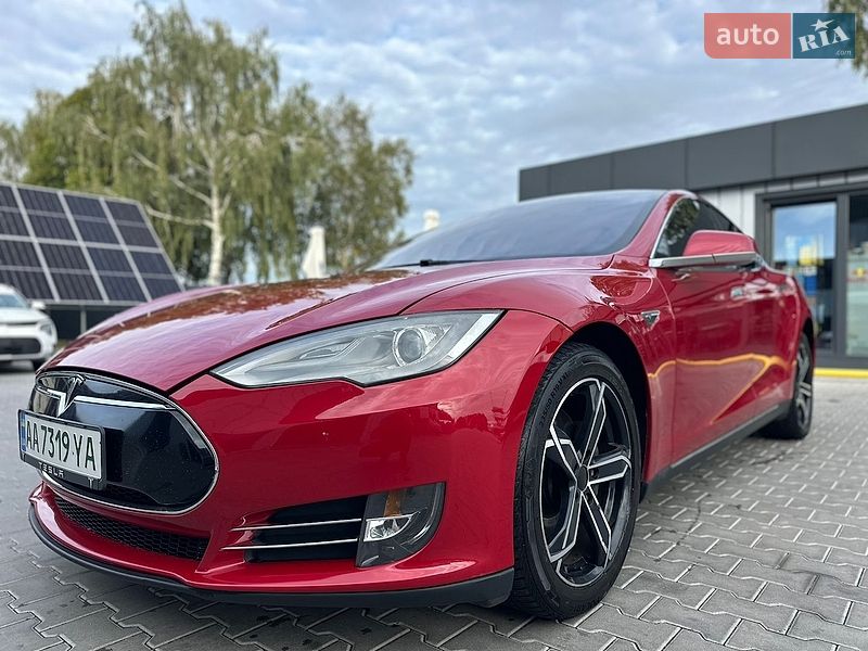 Лифтбек Tesla Model S 2013 в Владимире