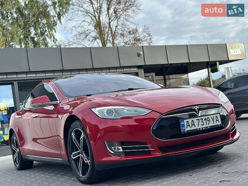 Лифтбек Tesla Model S 2013 в Владимире
