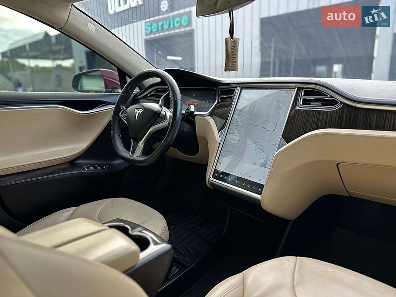 Лифтбек Tesla Model S 2013 в Владимире
