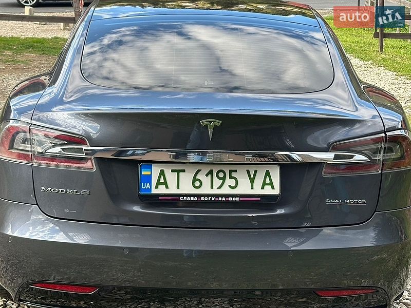 Ліфтбек Tesla Model S 2018 в Львові фото 8 Ліфтбек Tesla Model S 2018 в Львові