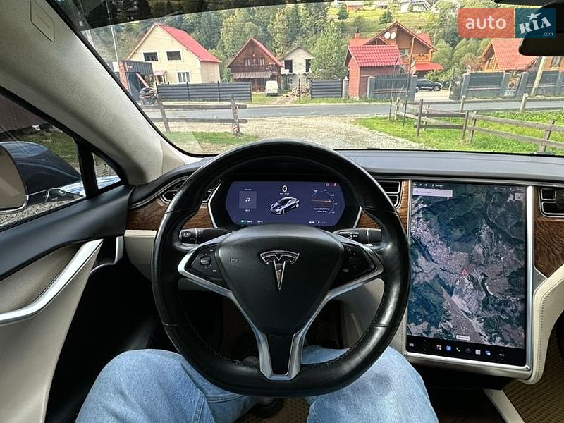 Ліфтбек Tesla Model S 2018 в Львові фото 20 Ліфтбек Tesla Model S 2018 в Львові
