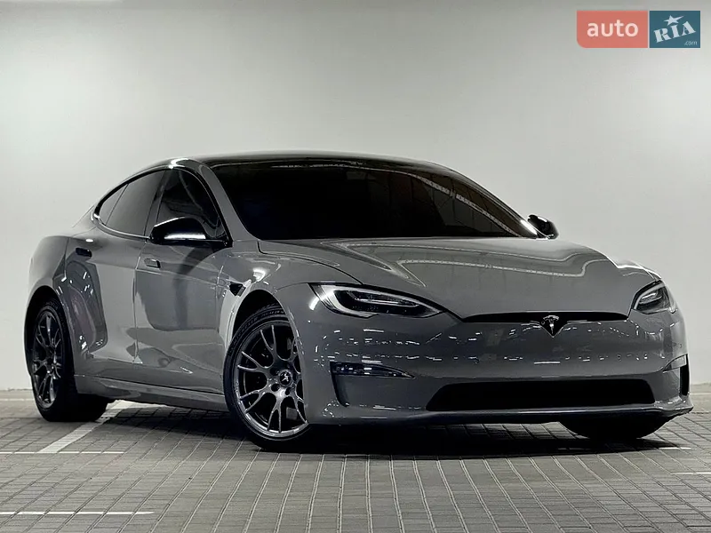 Tesla Model S 2021