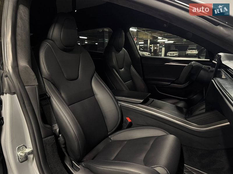 Ліфтбек Tesla Model S 2021 в Києві