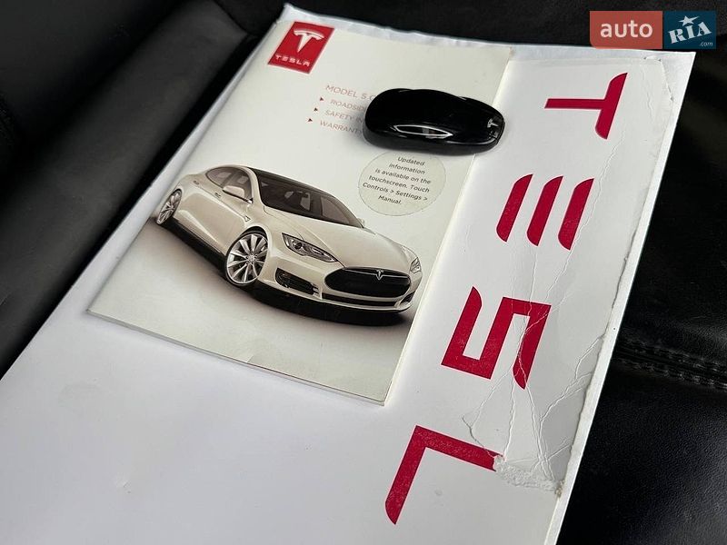 Лифтбек Tesla Model S 2014 в Львове