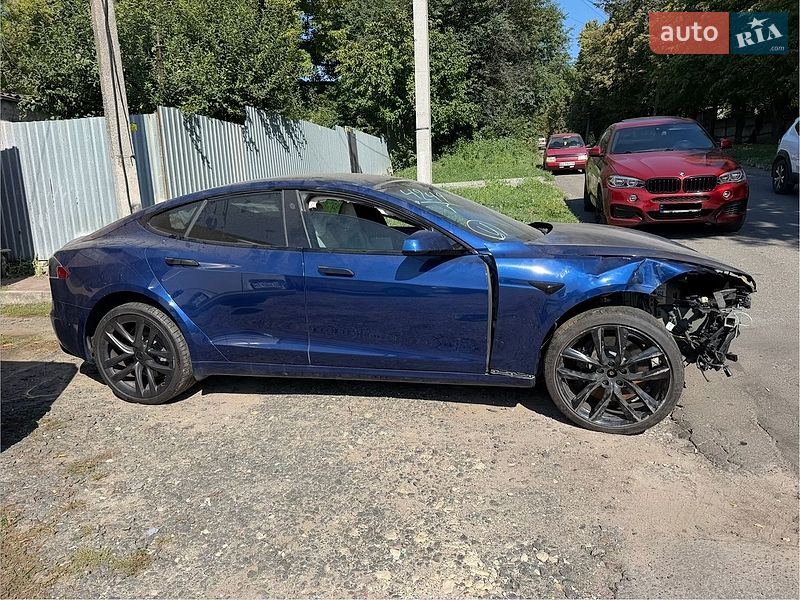 Лифтбек Tesla Model S 2021 в Хмельницком