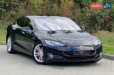 Ліфтбек Tesla Model S 2013 в Тернополі