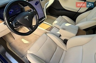 Лифтбек Tesla Model S 2018 в Виннице