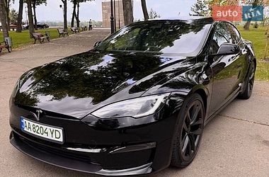 Лифтбек Tesla Model S 2022 в Киеве